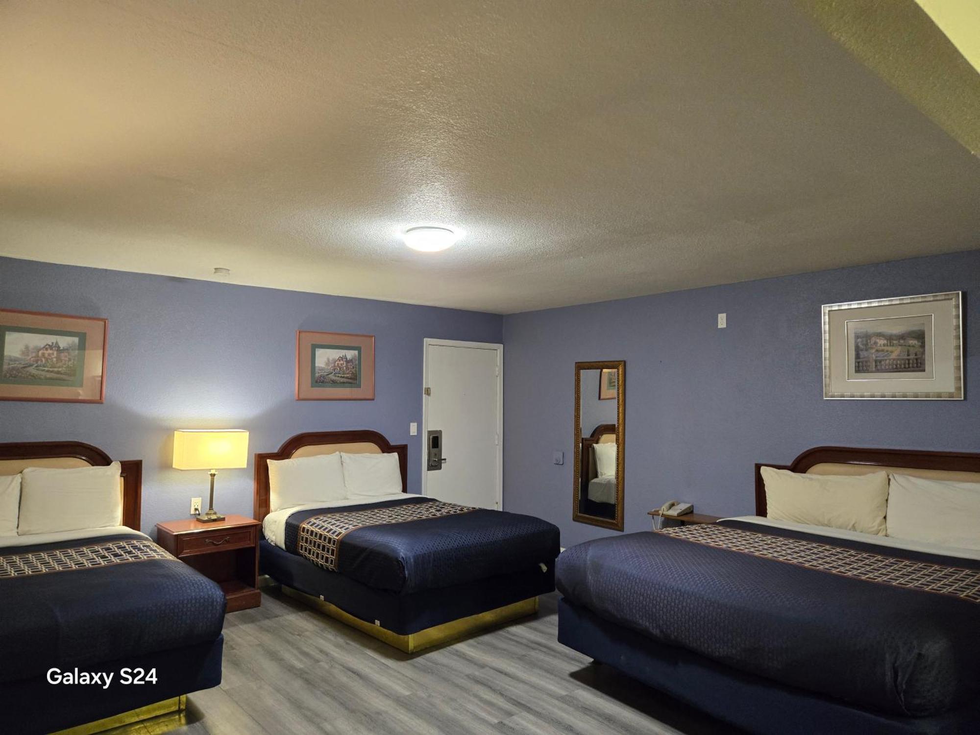 Rodeway Inn & Suites Blythe I-10 Екстер'єр фото