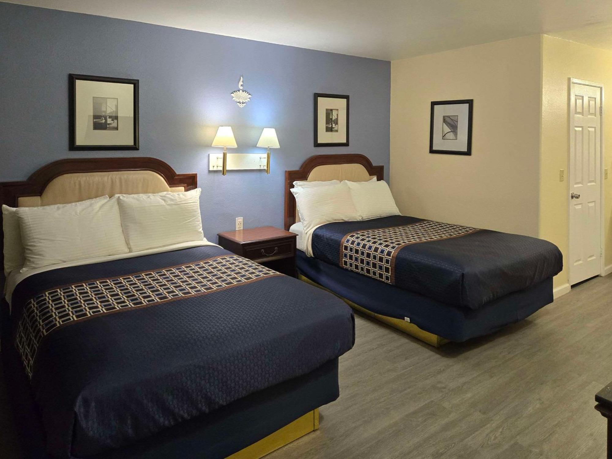 Rodeway Inn & Suites Blythe I-10 Екстер'єр фото